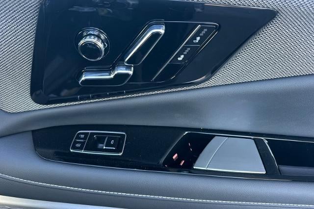 2027 Cadillac OPTIQ Luxury
