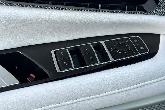 2027 Cadillac OPTIQ Luxury