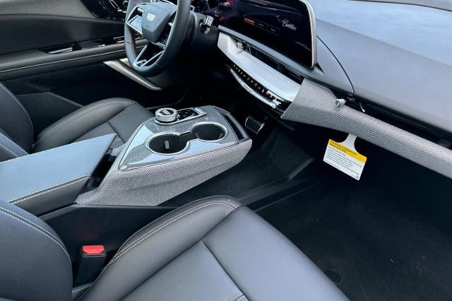 2027 Cadillac OPTIQ Luxury