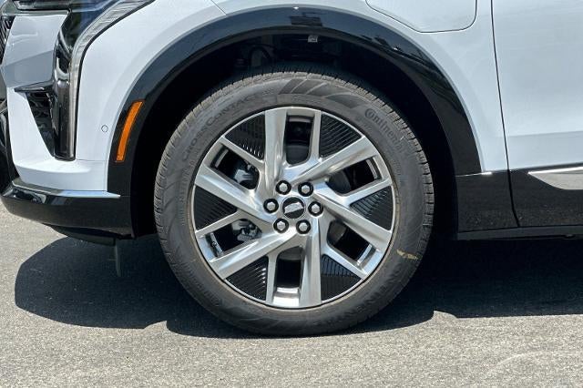 2027 Cadillac OPTIQ Luxury