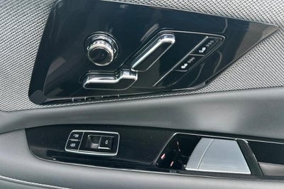 2027 Cadillac OPTIQ Luxury