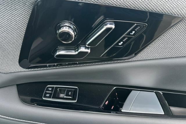 2027 Cadillac OPTIQ Luxury