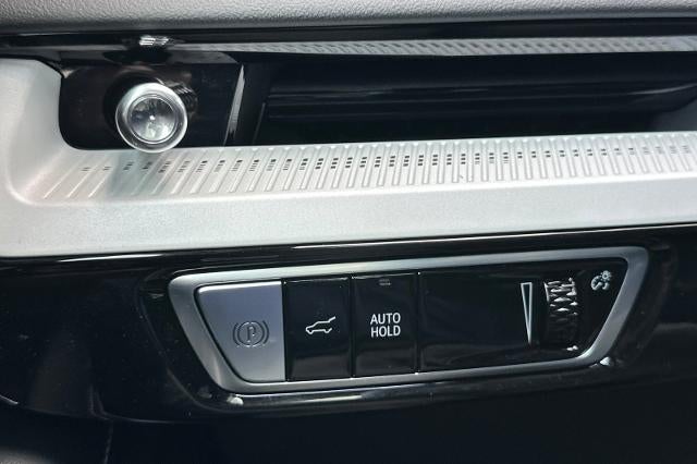 2027 Cadillac OPTIQ Luxury