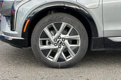 2026 Cadillac OPTIQ Luxury