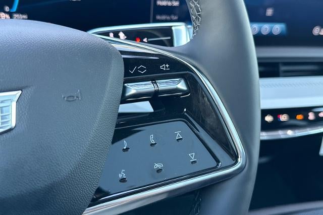 2027 Cadillac OPTIQ Luxury