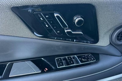 2027 Cadillac OPTIQ Luxury