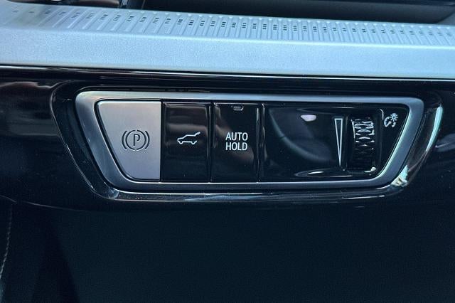 2027 Cadillac OPTIQ Luxury