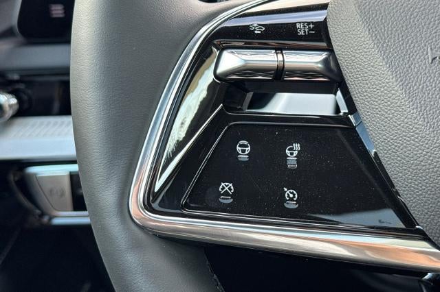 2027 Cadillac OPTIQ Luxury