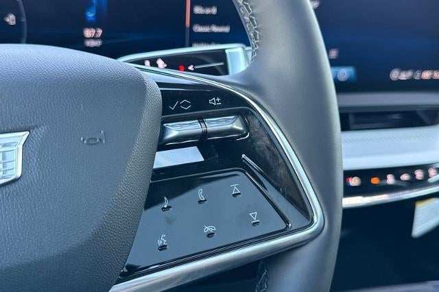 2027 Cadillac OPTIQ Luxury