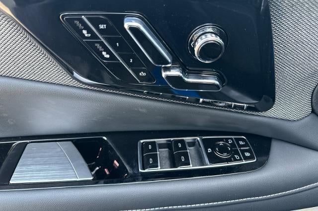 2027 Cadillac OPTIQ Luxury