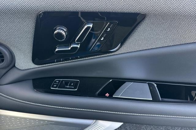 2027 Cadillac OPTIQ Luxury