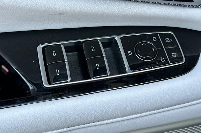 2027 Cadillac OPTIQ Luxury