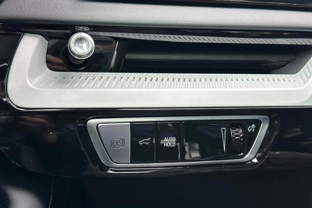 2027 Cadillac OPTIQ Luxury