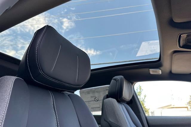 2027 Cadillac OPTIQ Luxury