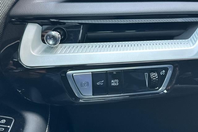2027 Cadillac OPTIQ Luxury