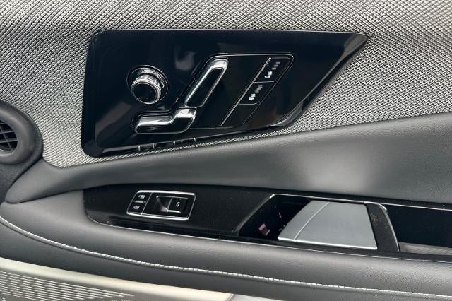 2027 Cadillac OPTIQ Luxury