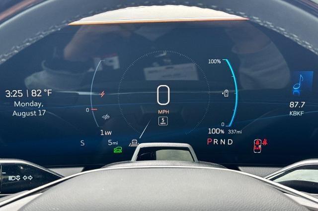 2027 Cadillac OPTIQ Luxury