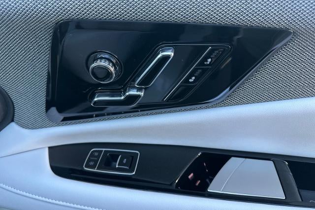 2027 Cadillac OPTIQ Luxury