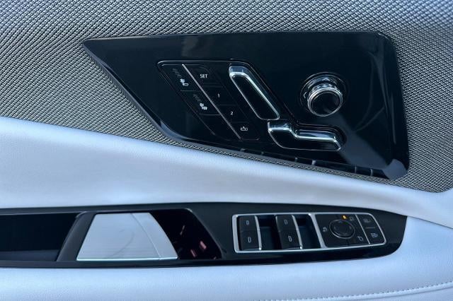 2027 Cadillac OPTIQ Luxury