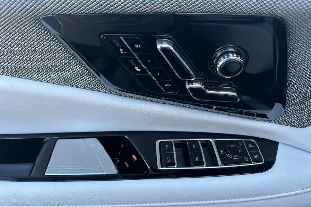 2027 Cadillac OPTIQ Luxury