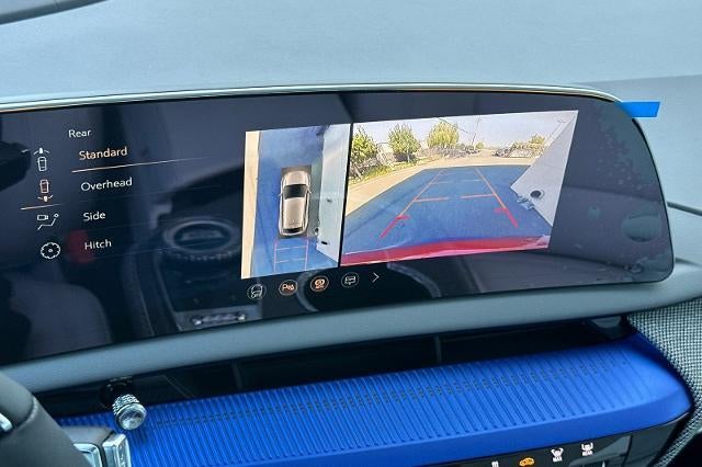 2027 Cadillac OPTIQ Luxury