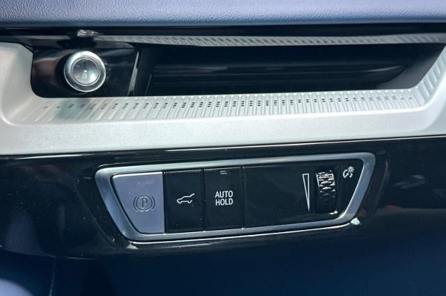2027 Cadillac OPTIQ Premium Luxury
