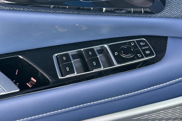 2027 Cadillac OPTIQ Premium Luxury