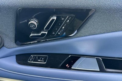 2027 Cadillac OPTIQ Premium Luxury