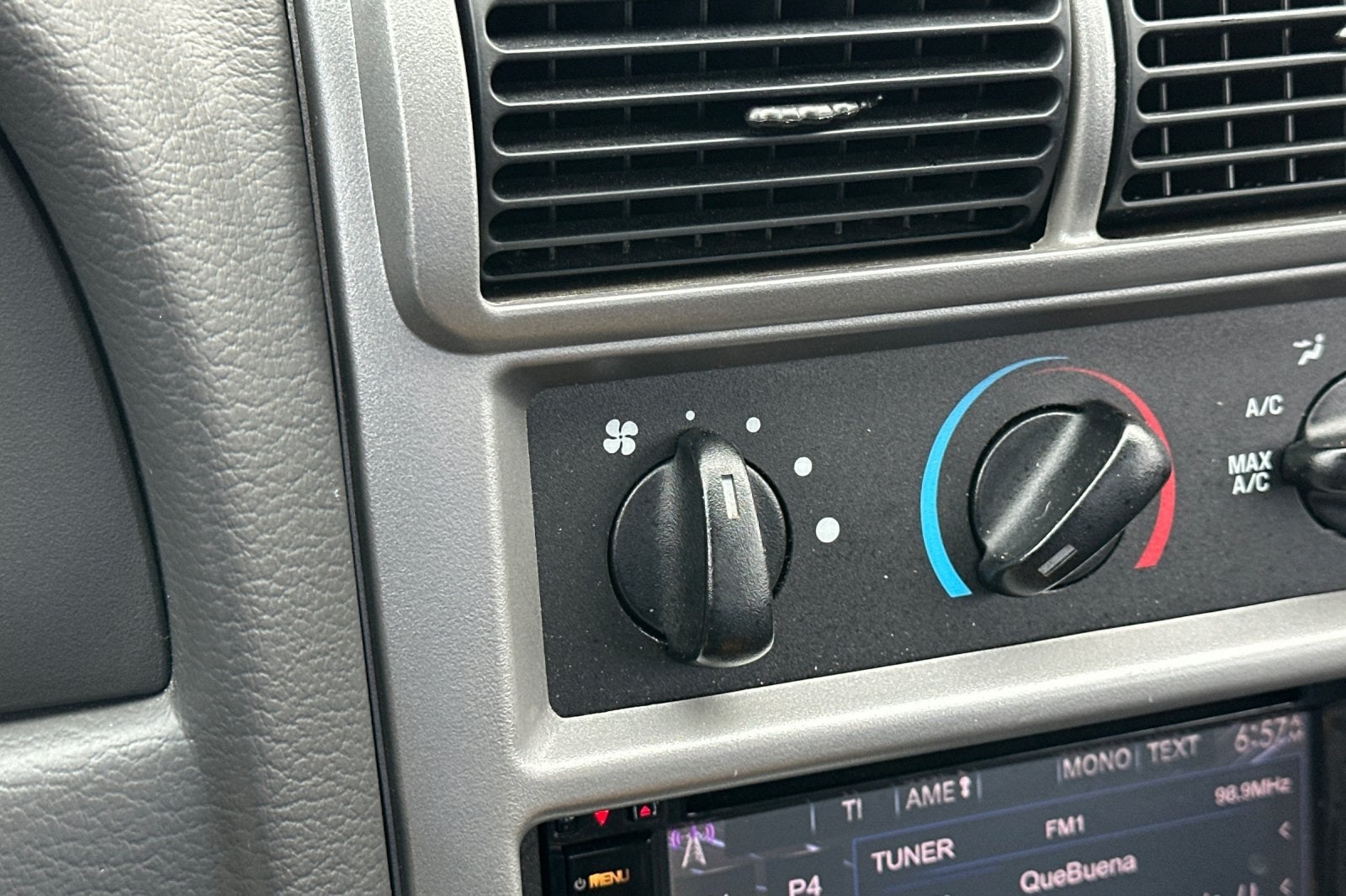 2004 Ford Mustang Mach 1 Premium