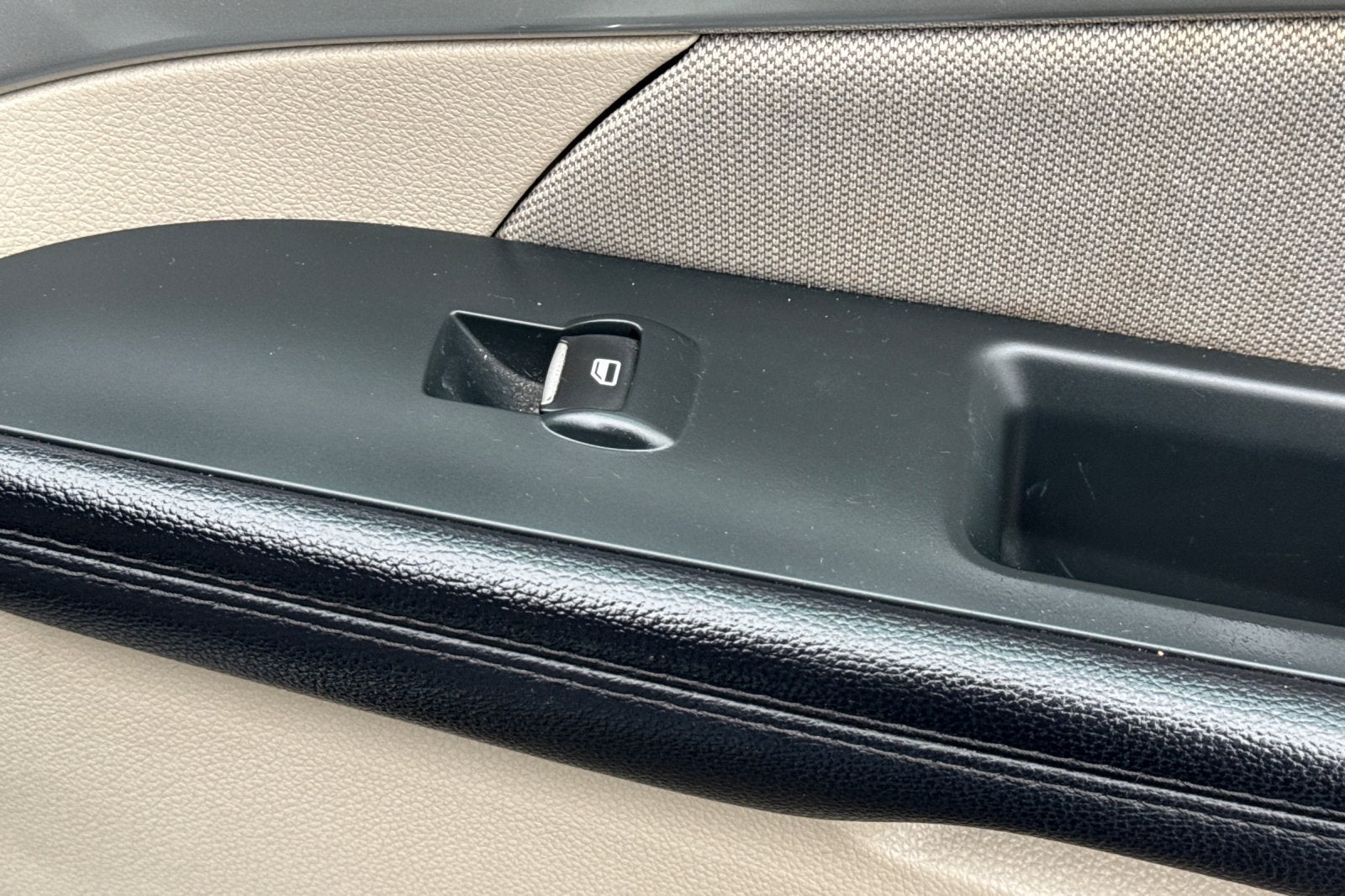 2018 Ford Explorer Base