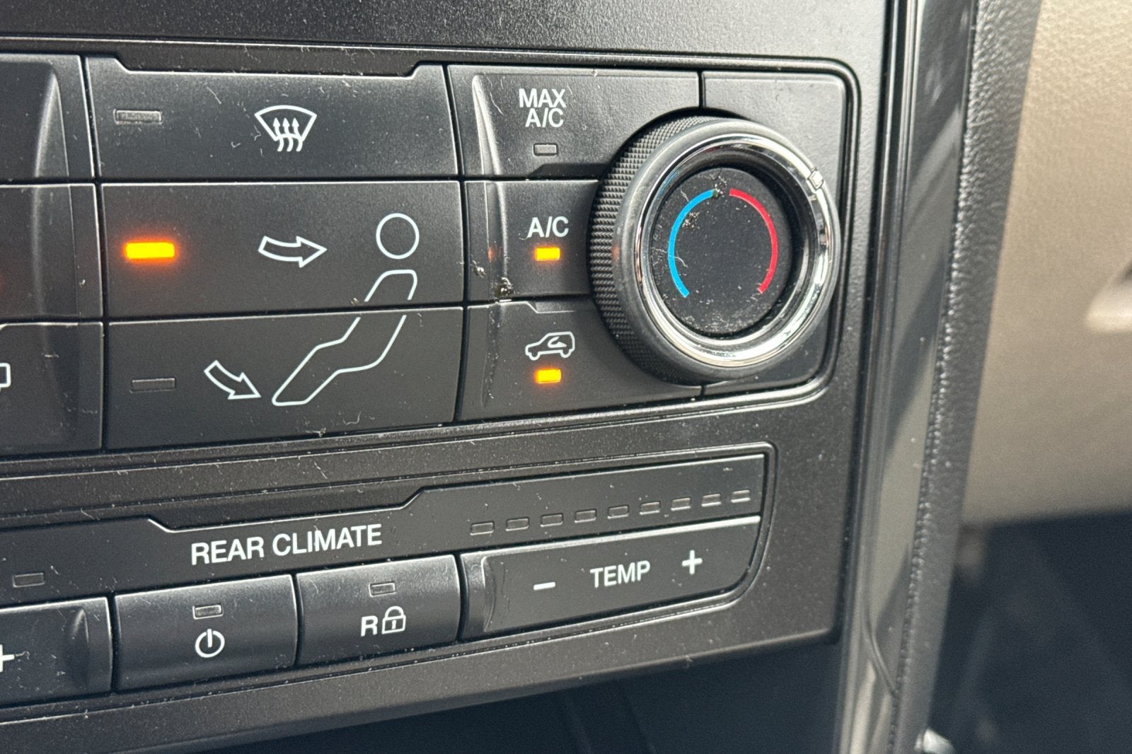 2018 Ford Explorer Base