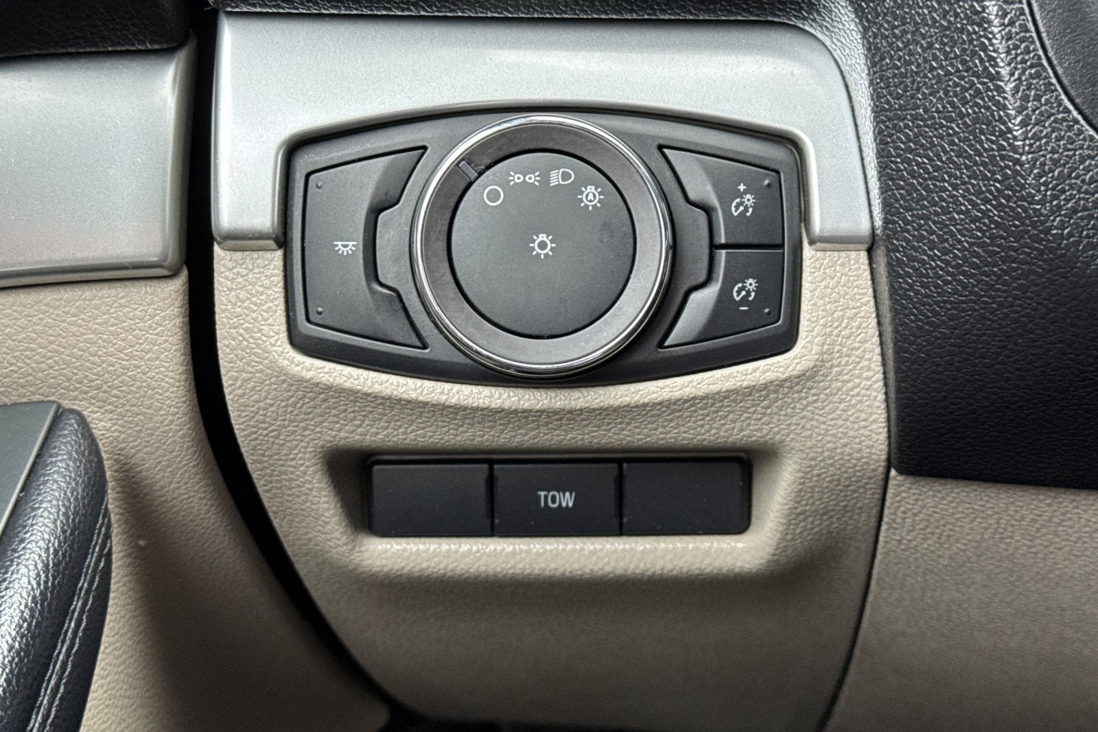 2018 Ford Explorer Base