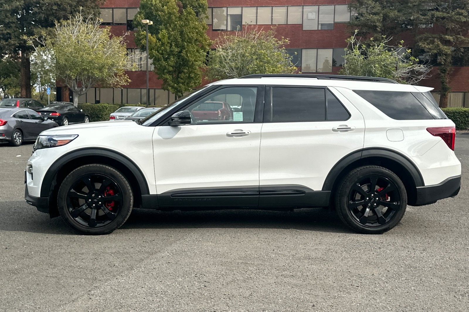 2022 Ford Explorer ST