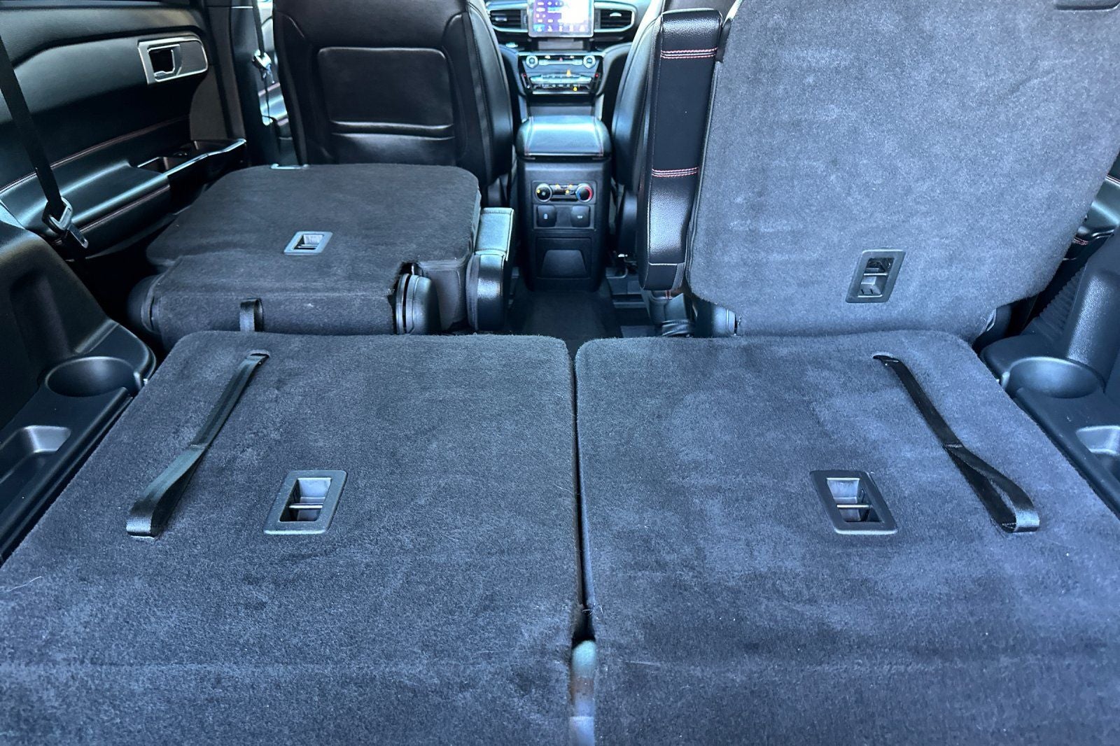 2024 Ford Explorer ST-Line