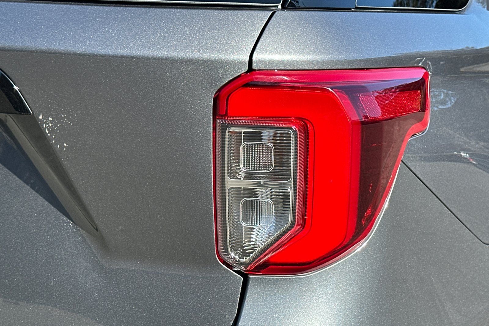 2024 Ford Explorer ST-Line