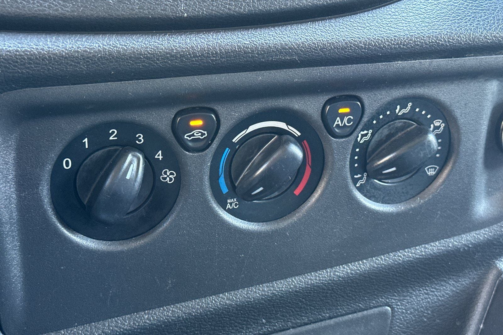 2016 Ford Transit-150 XL