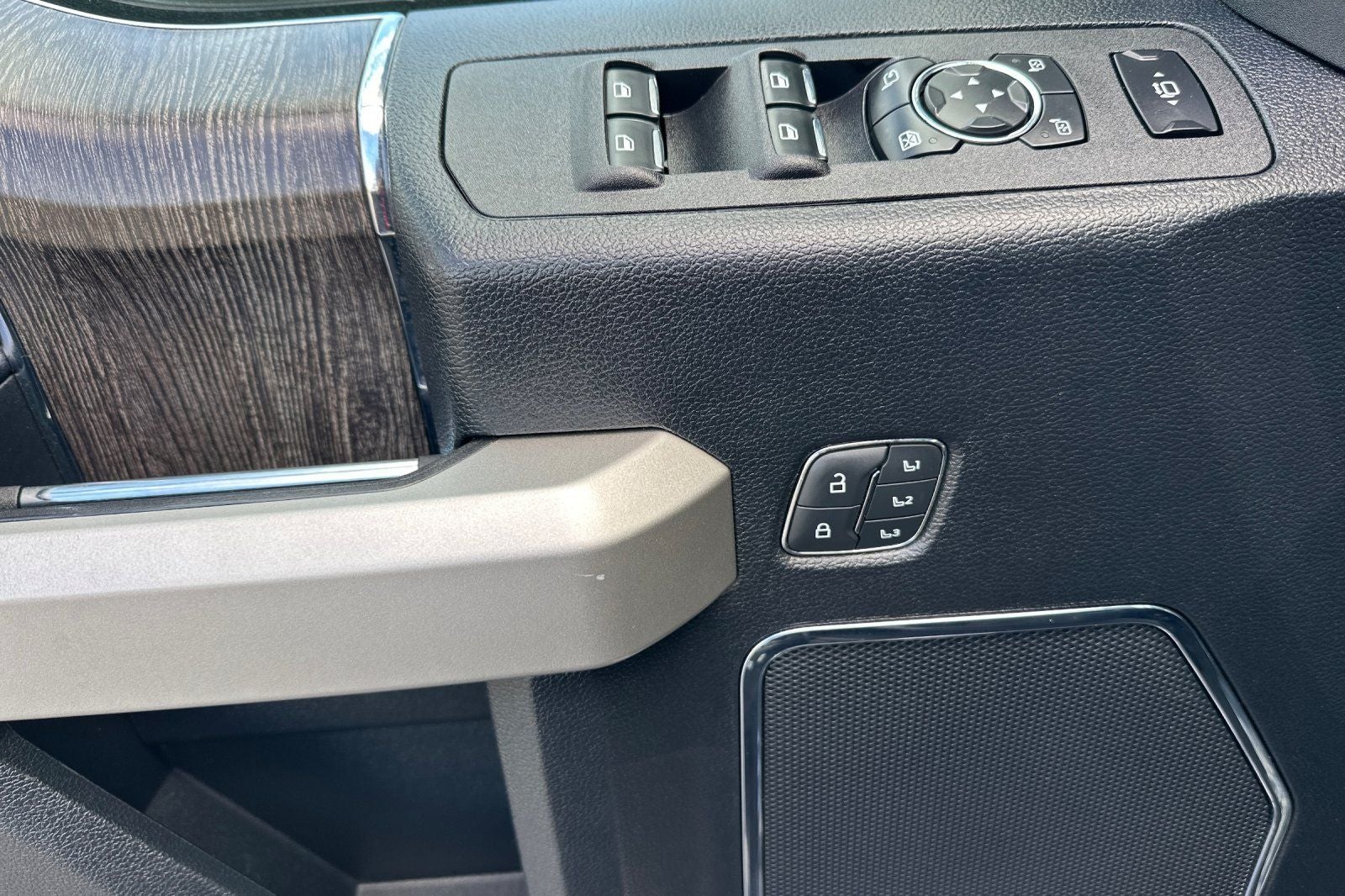 2020 Ford F-250SD Lariat