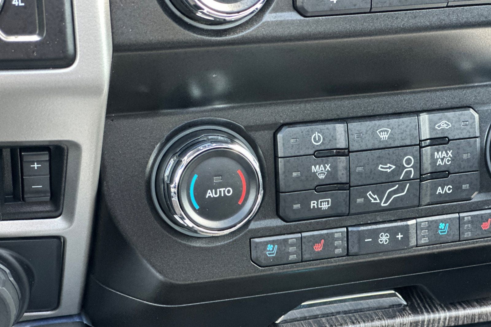 2020 Ford F-250SD Lariat