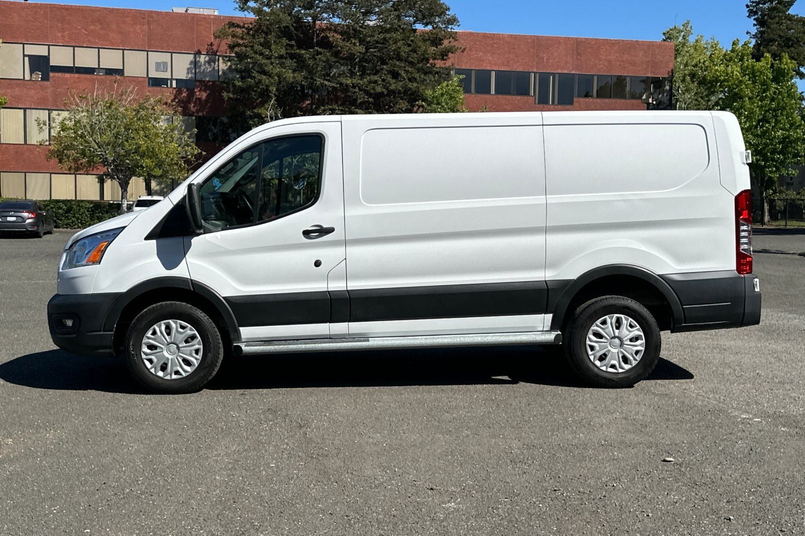2021 Ford Transit-250 Base