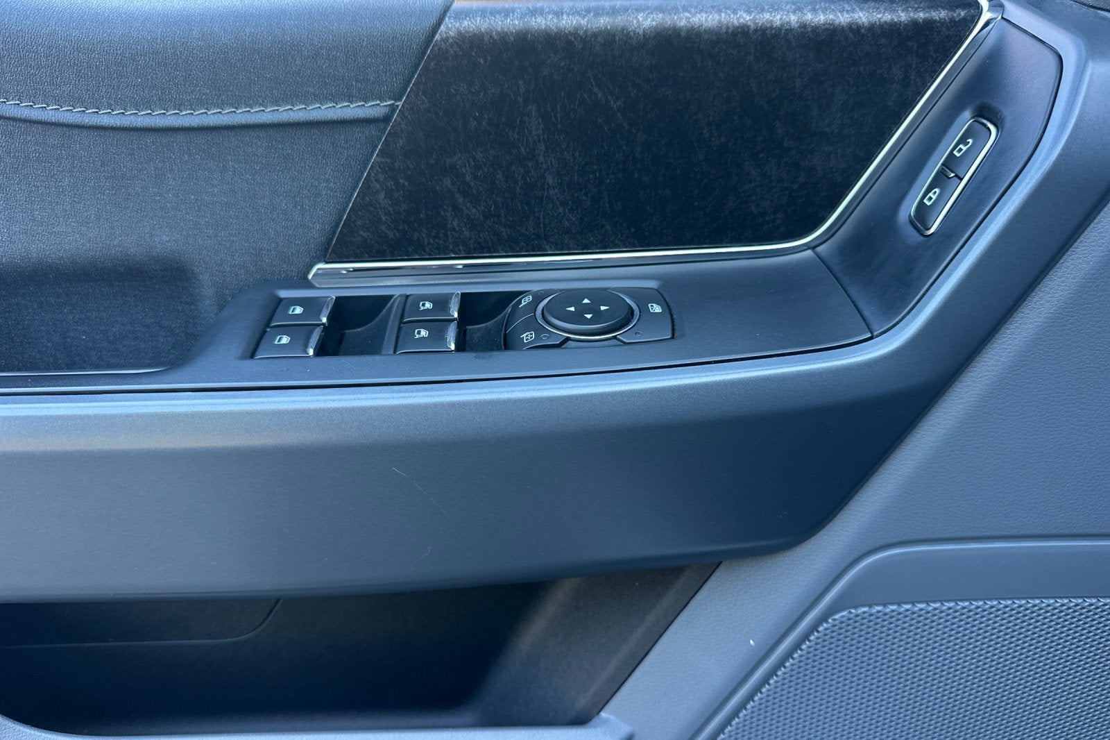 2023 Ford F-150 Lightning Pro