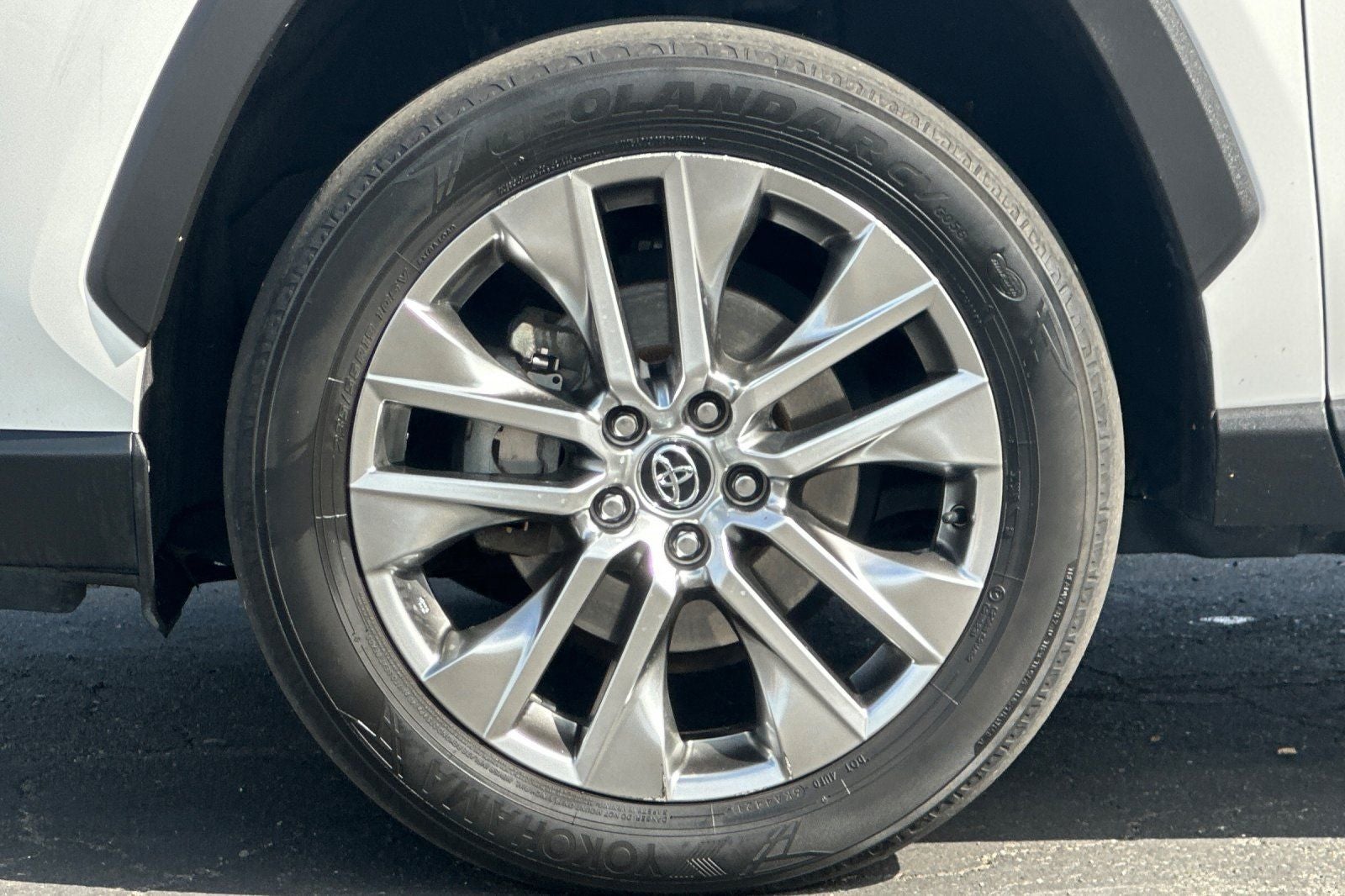2020 Toyota RAV4 XLE Premium
