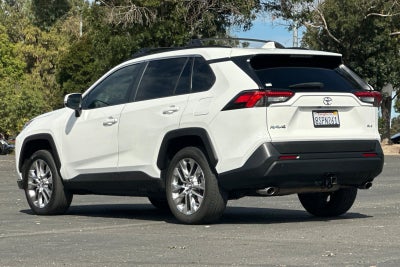 2020 Toyota RAV4 XLE Premium