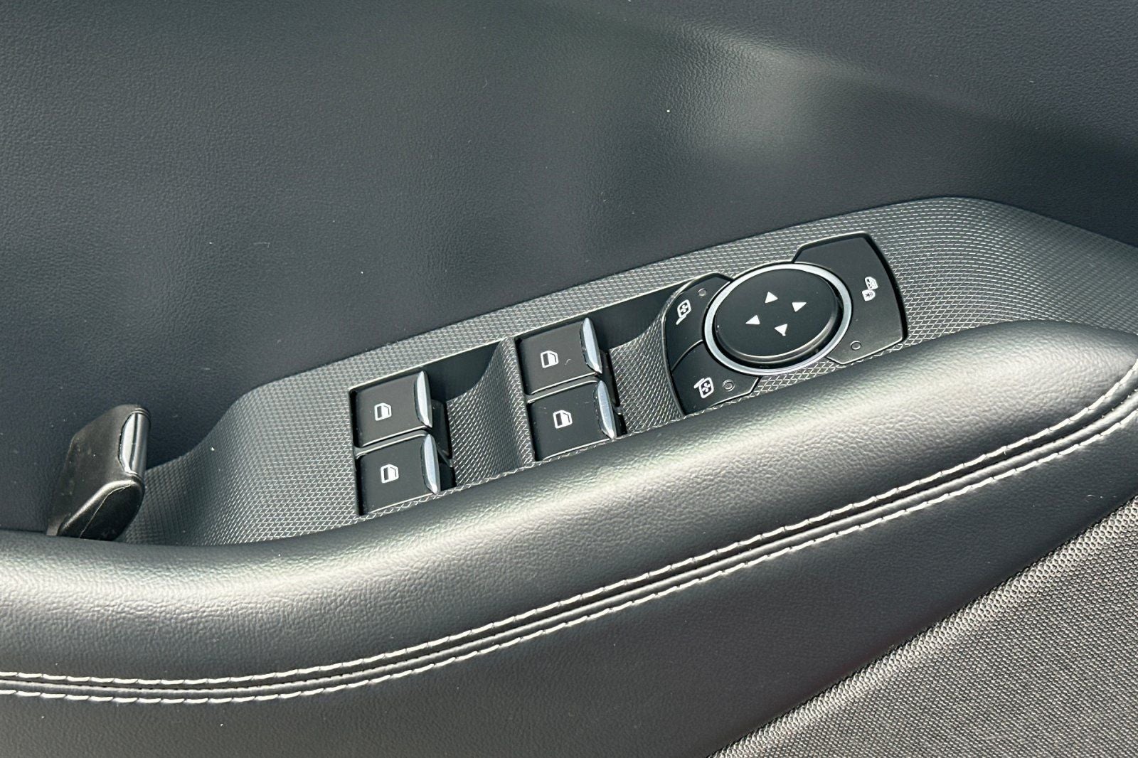 2023 Ford Mustang Mach-E Select