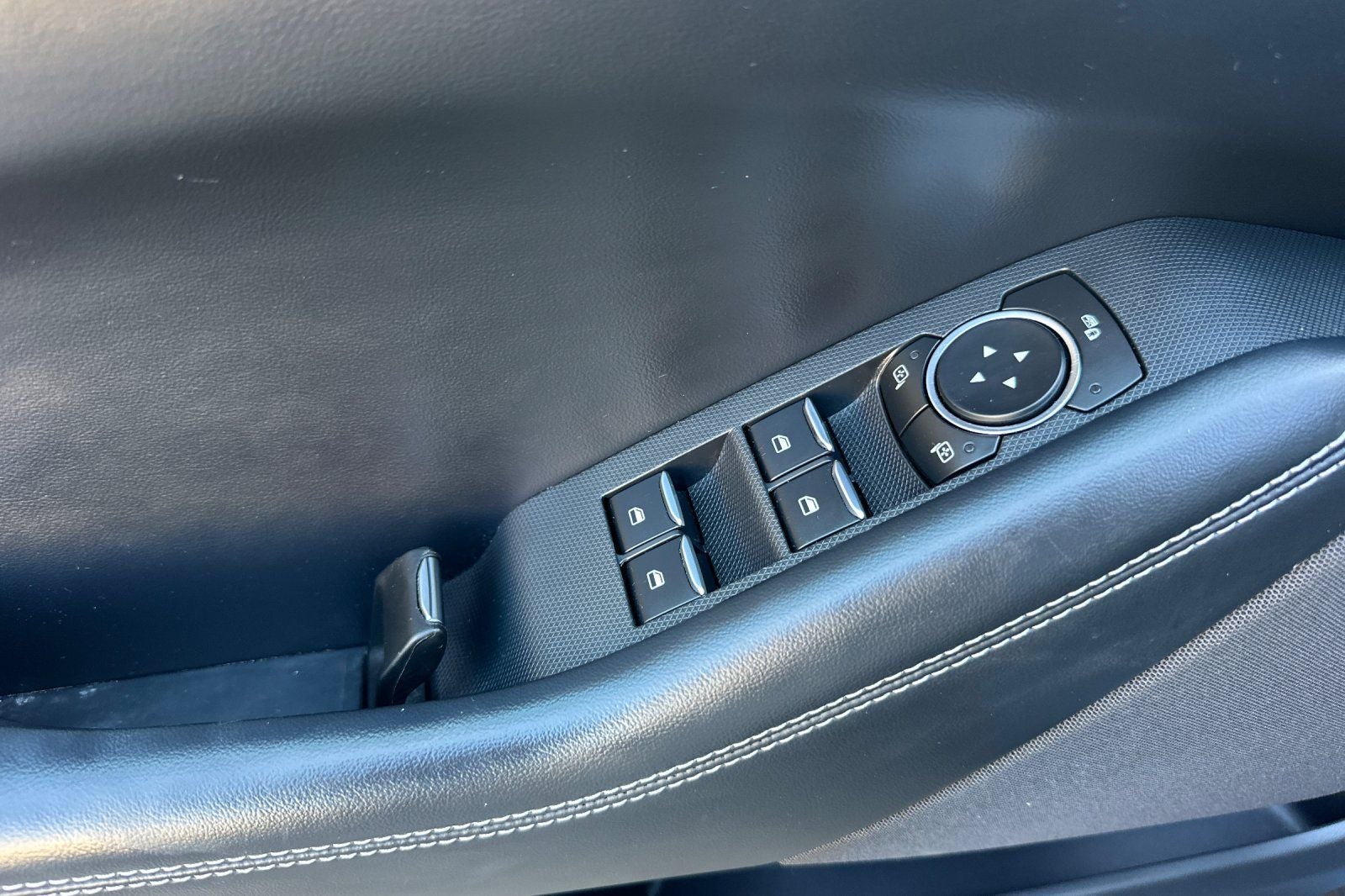 2023 Ford Mustang Mach-E Select