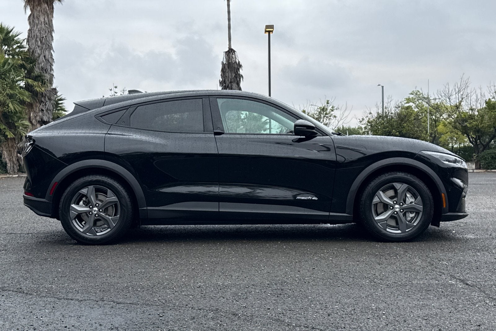 2023 Ford Mustang Mach-E Select
