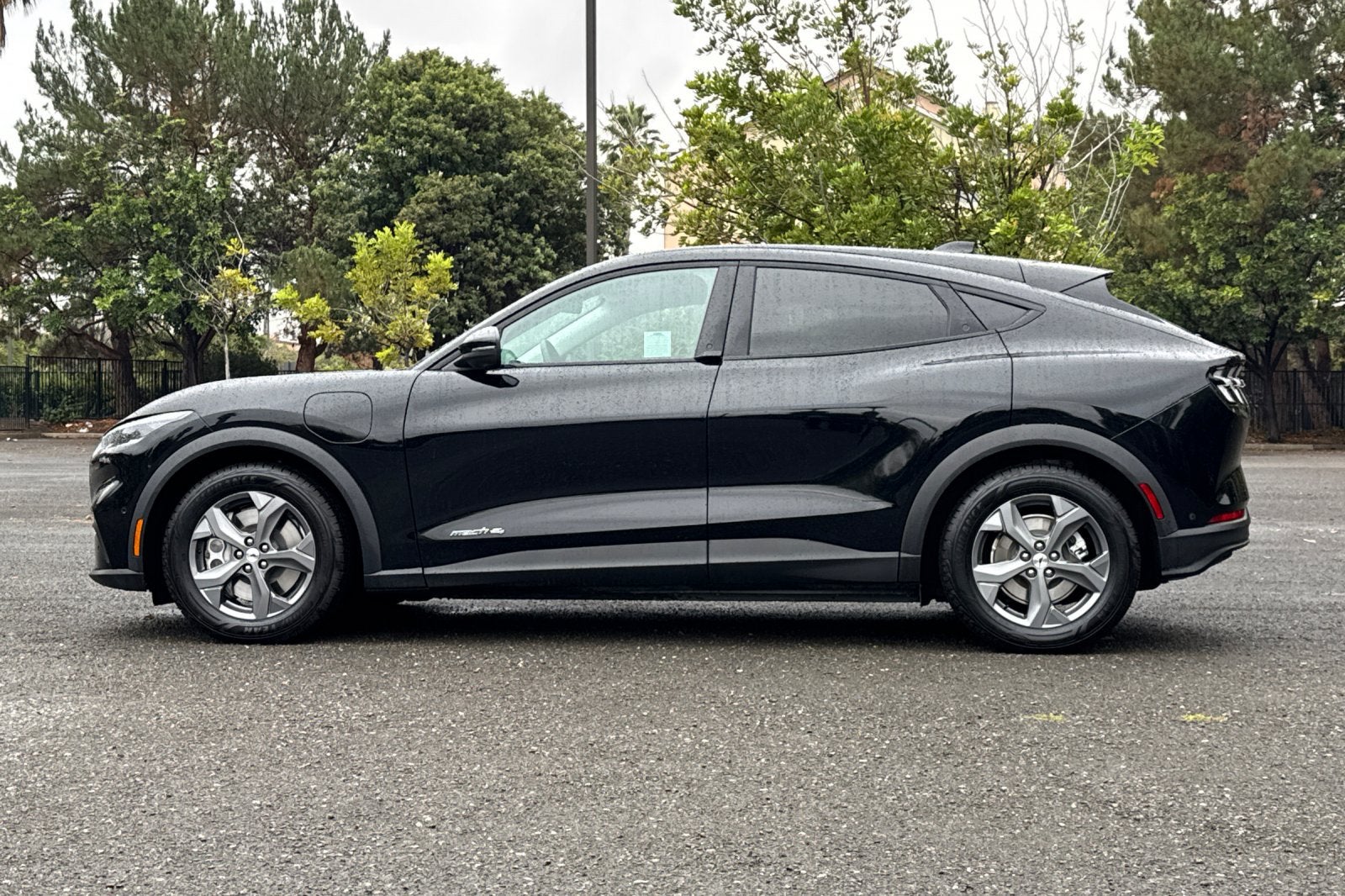 2023 Ford Mustang Mach-E Select