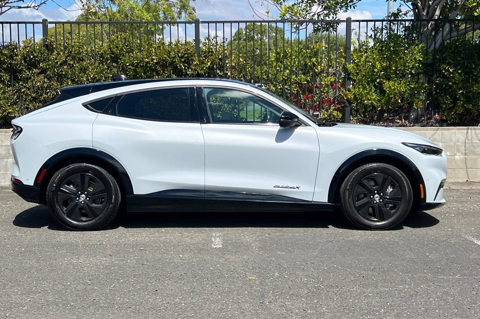 2023 Ford Mustang Mach-E California Route 1