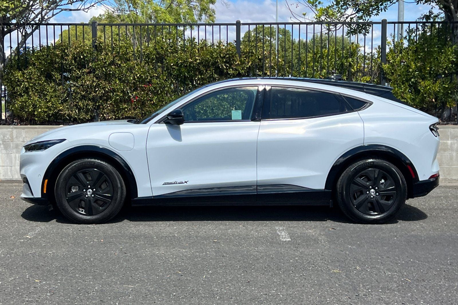 2023 Ford Mustang Mach-E California Route 1