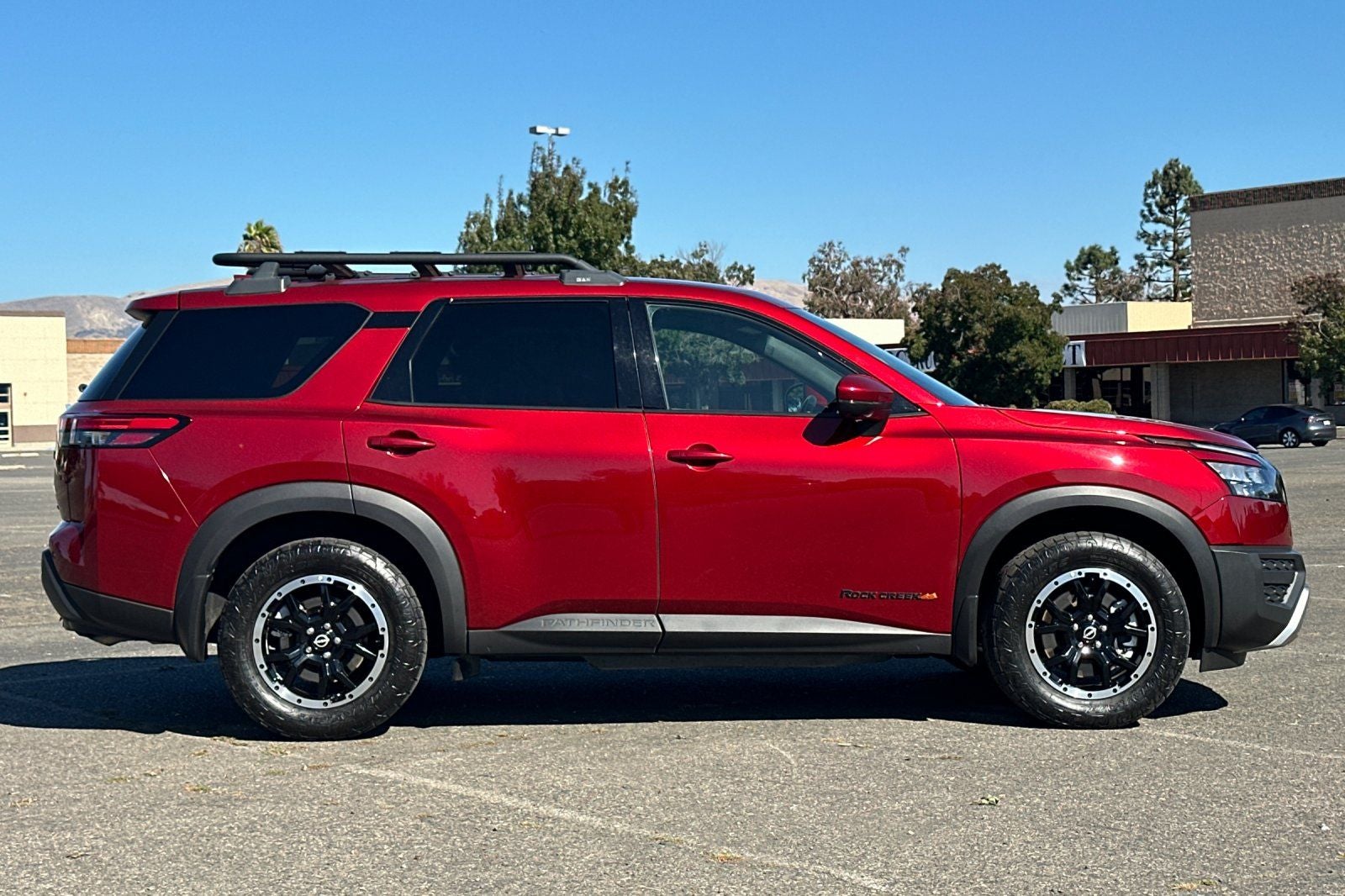 2024 Nissan Pathfinder Rock Creek