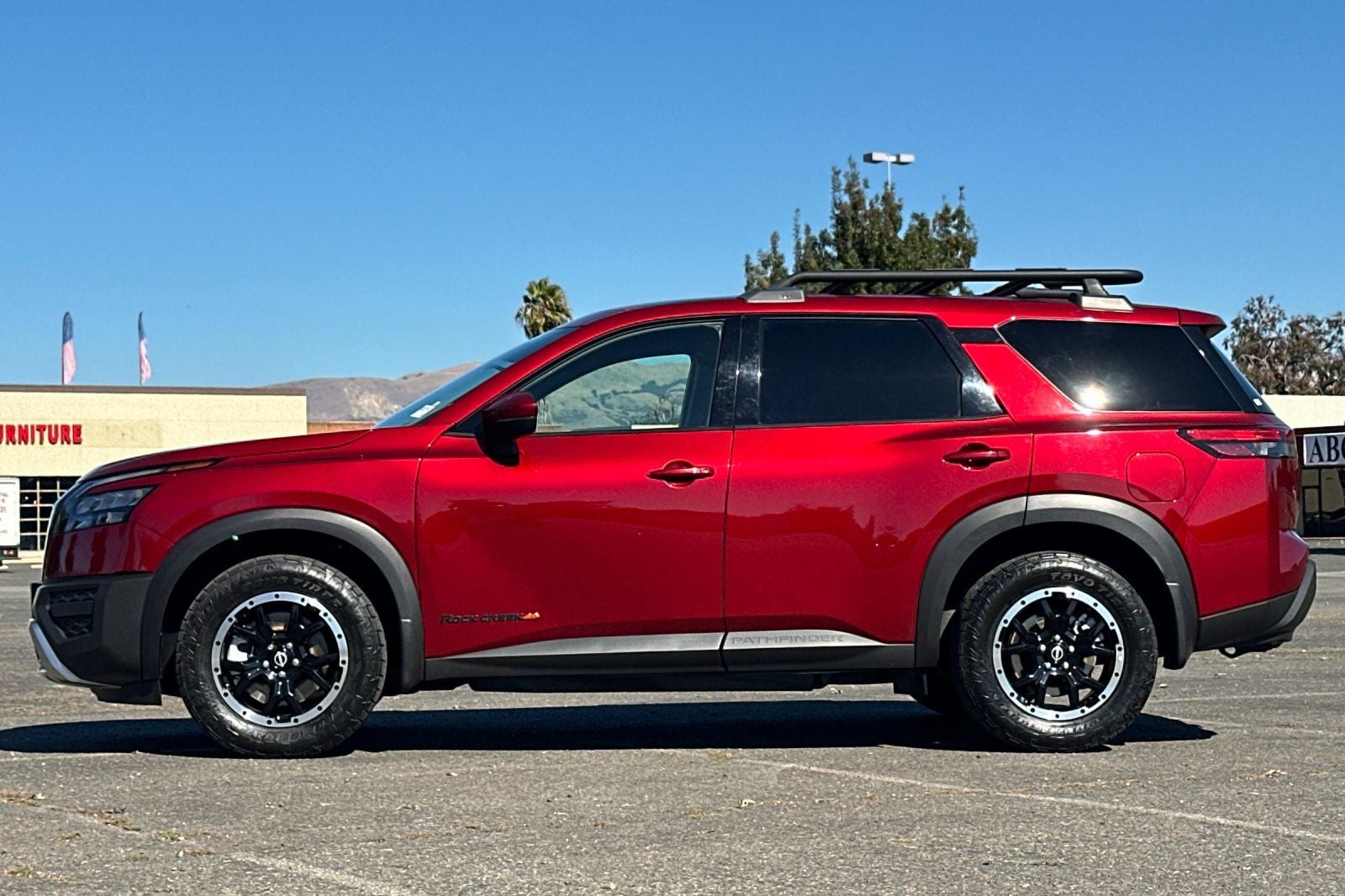 2024 Nissan Pathfinder Rock Creek
